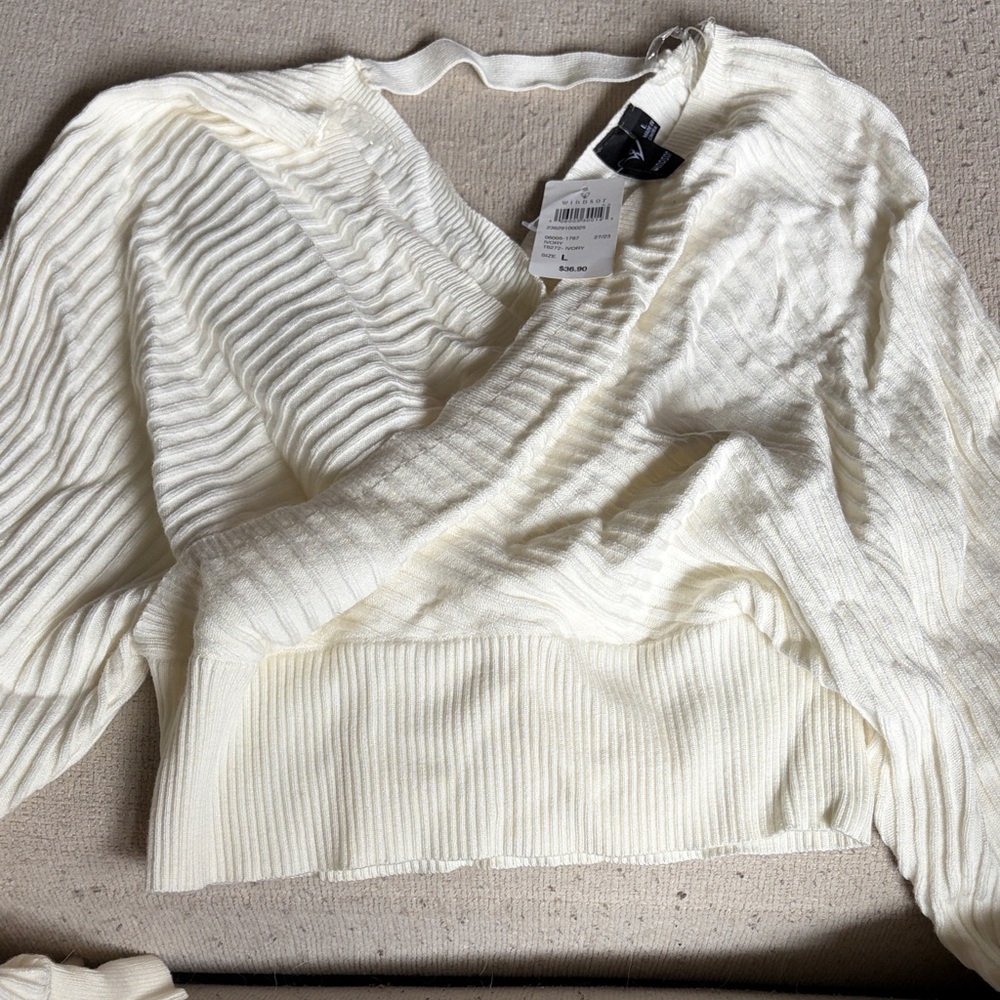 Windsor Cream Cropped V-Neck Ribbed Knit Sweater